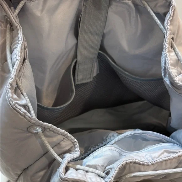 Blogilates Lilac gym backpack - Picture 9 of 9